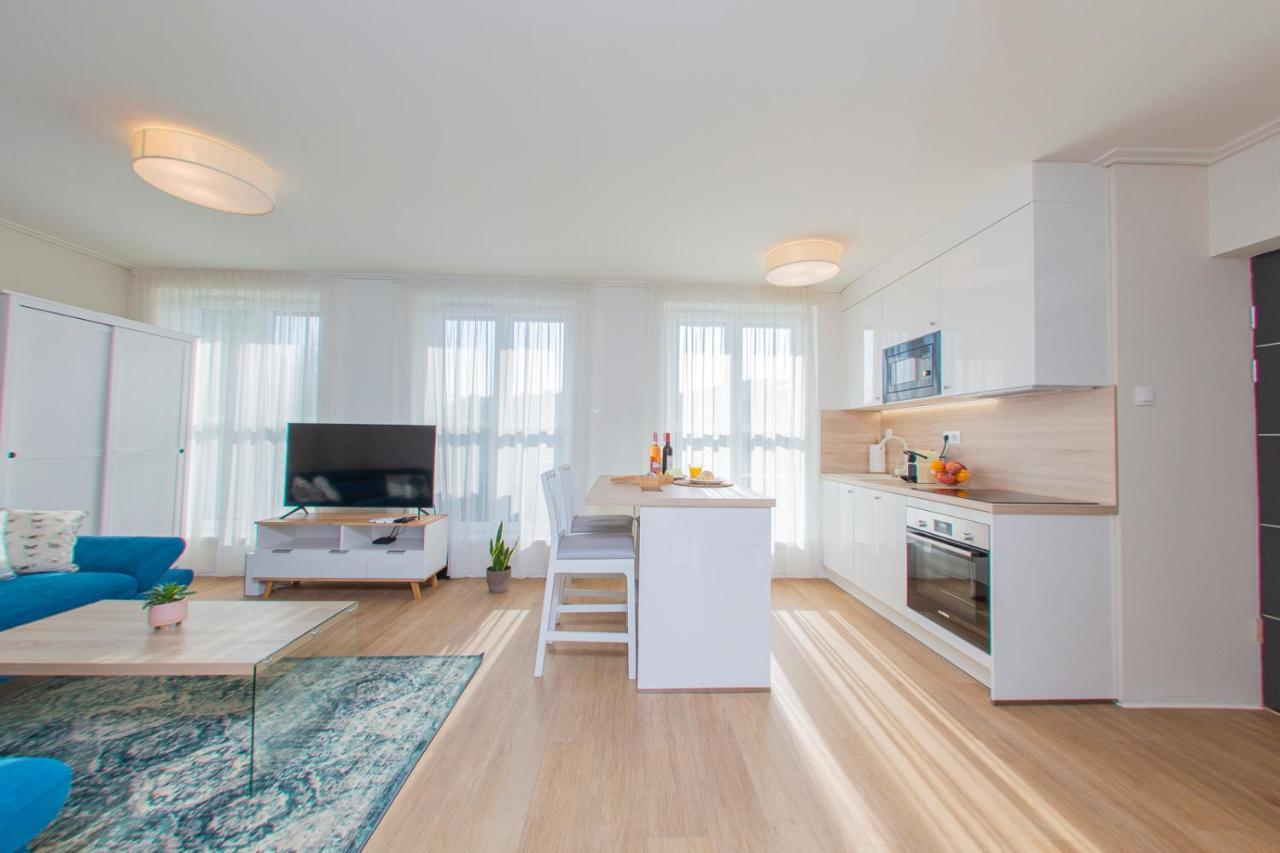 Sun Terrace Mini Penthouse Bestern Szeged Exterior photo
